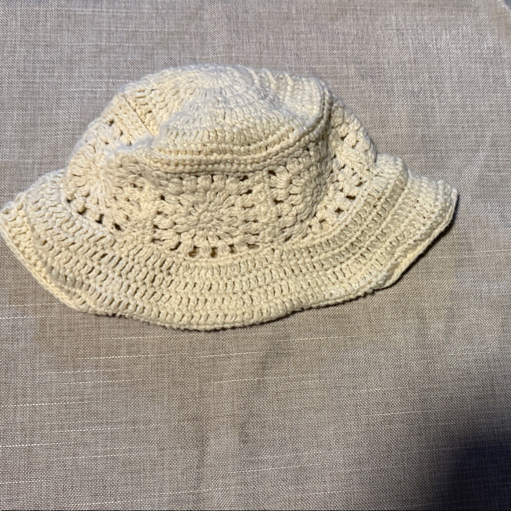 Zara Cream Crochet Kids Hat